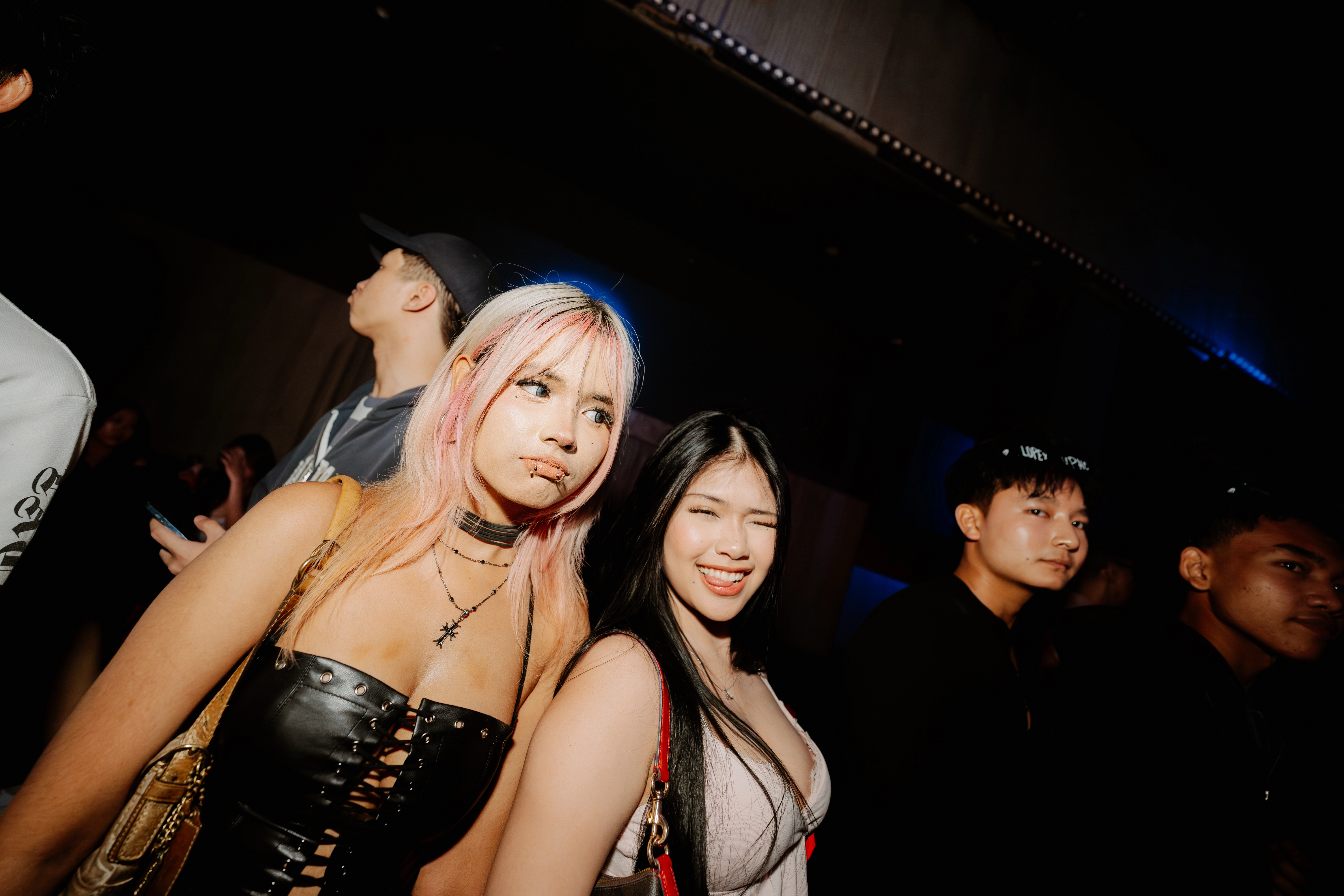 LUCENNE crowd experience